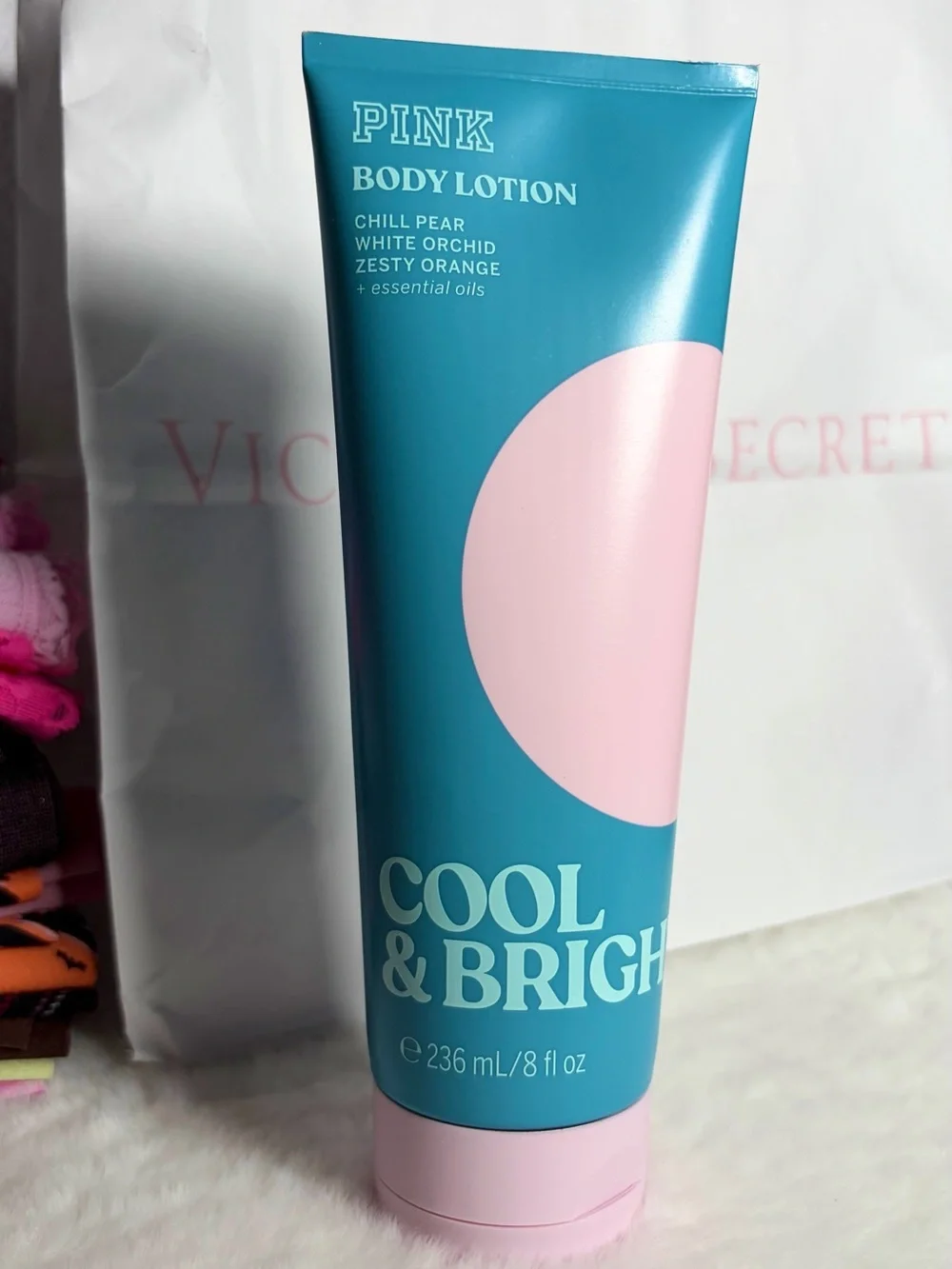 PINK Victoria’s Secret - COOL & BRIGHT Fragrant Body Lotion